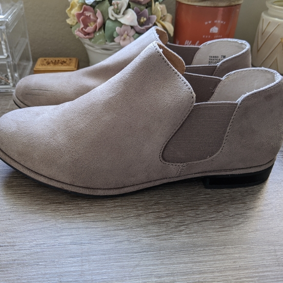 Kelly & Katie Slip-on Booties - Picture 3 of 13